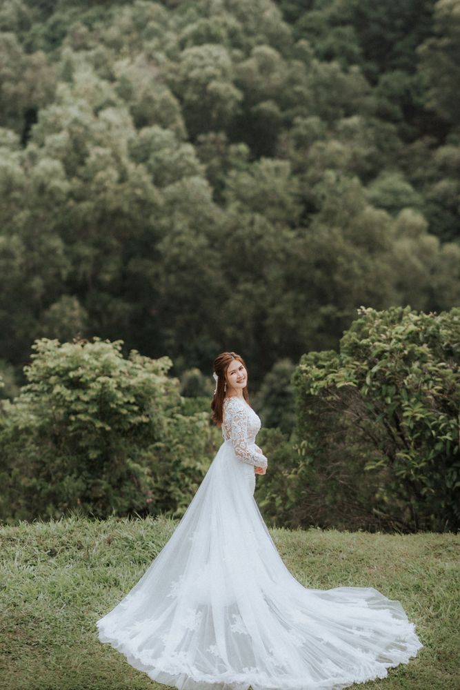 Galia gown, photo 3 of 4