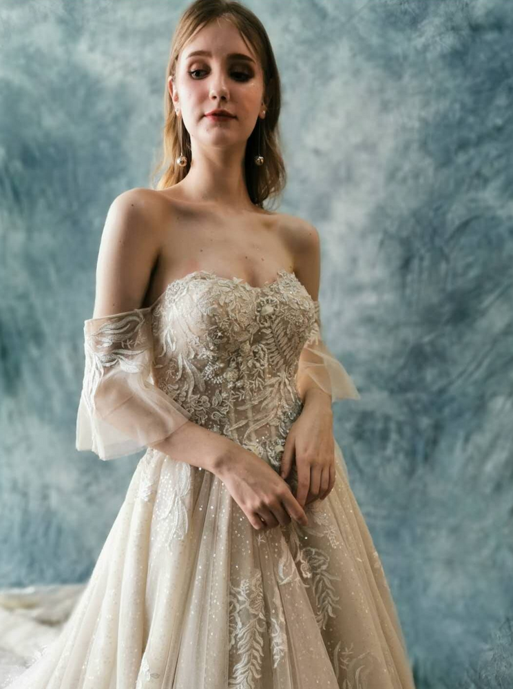 Ariel gown, photo 2 of 2