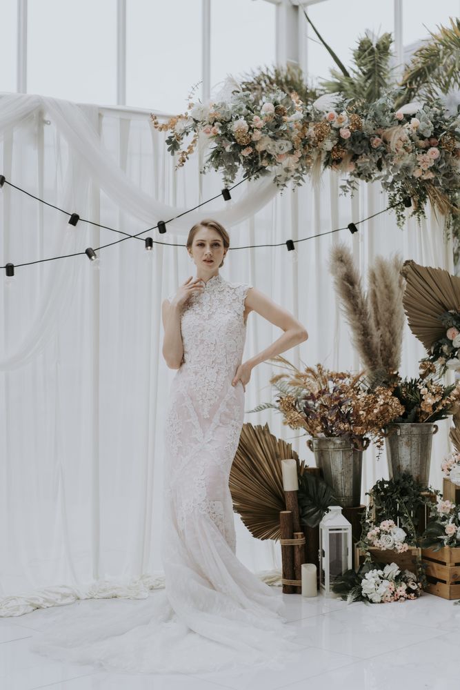 Benoite gown, photo 1 of 4
