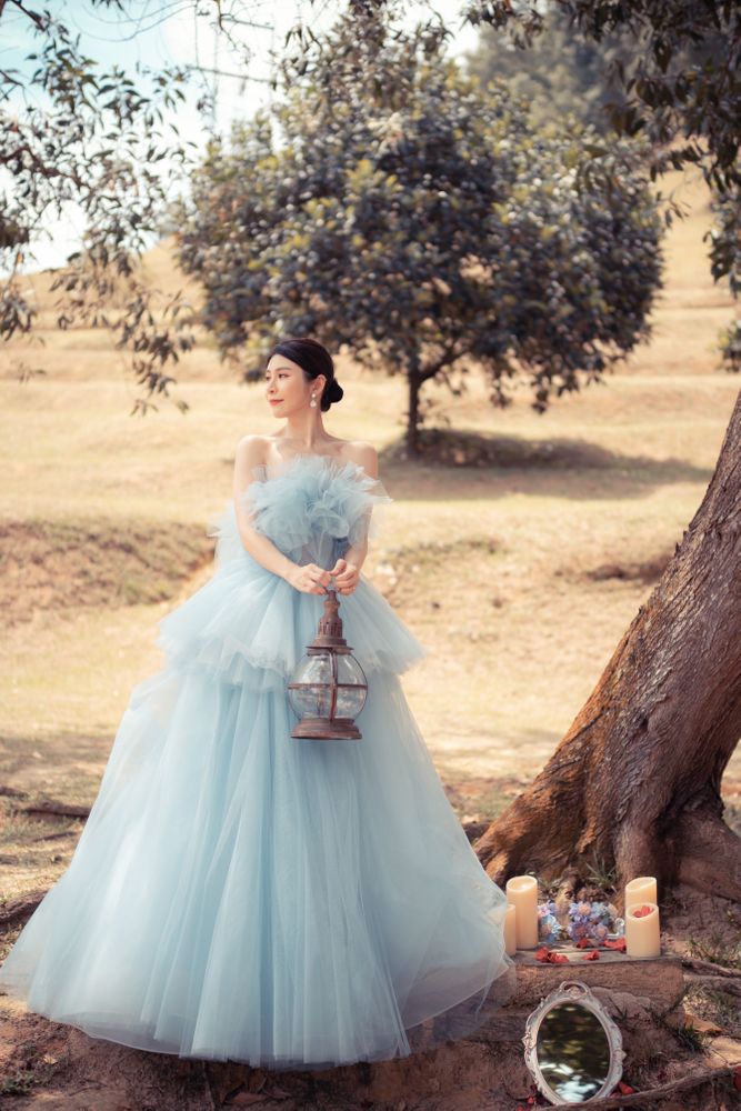 Gabriela gown, photo 2 of 4