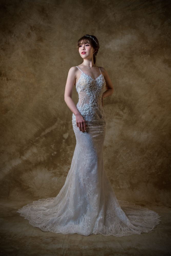 Lorraine gown, photo 1 of 3